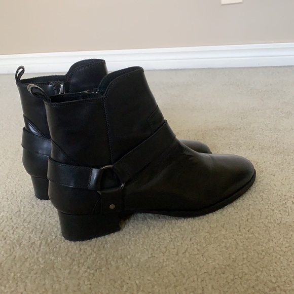 Urban Outfitters Black Boots - Picture 4 of 8